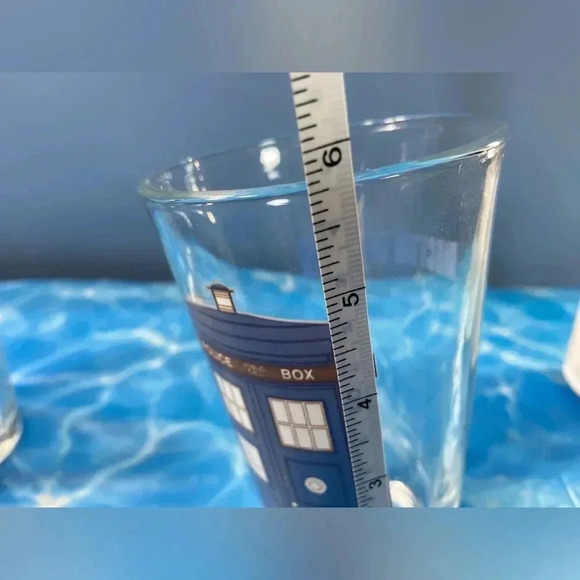Doctor Who - Two Tardis Themed Glasses - ‼️✌️🍻 - Picture 4 of 9